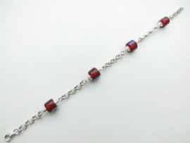 Zilveren rood allakondre bracelet.