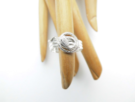 Zilveren slangen ring. ( klein )