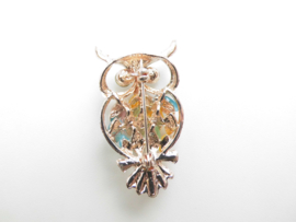 Uil broche