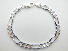 Zilveren figaro bracelet.