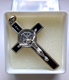 Benedictus kruis in doos | zwart | 53 mm