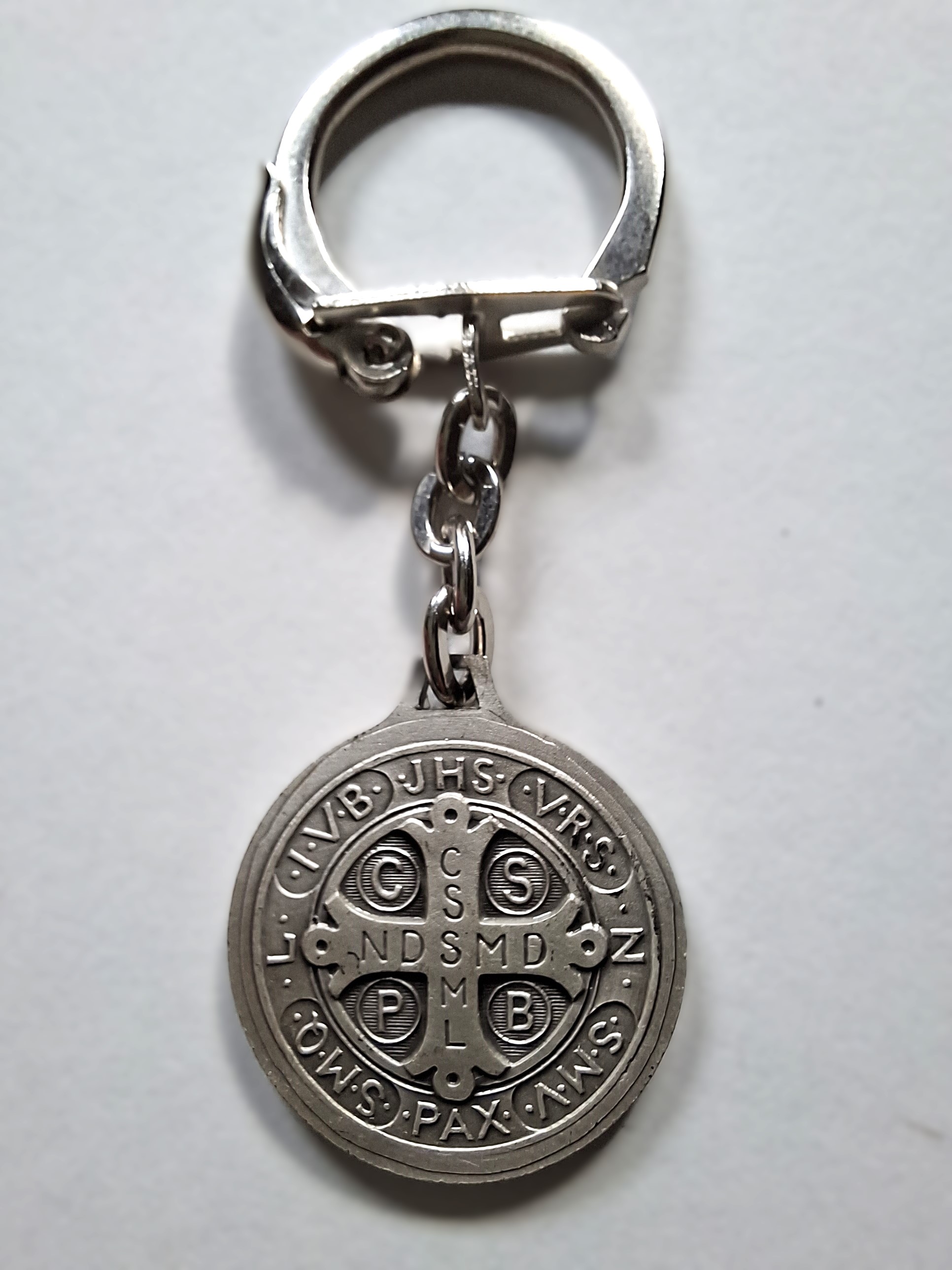 Sleutelhanger St. Benedictus | 23 mm