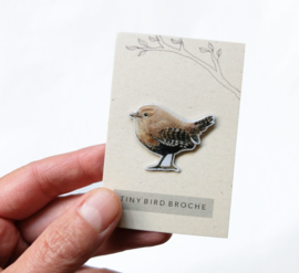 tiny bird broche | wren