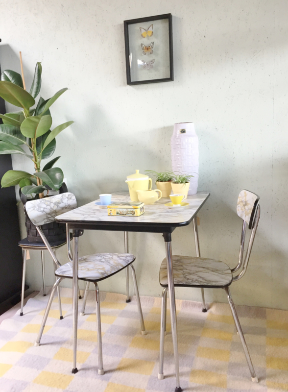 Word gek limoen Gewoon doen Vintage formica tafel en stoelen | Verkocht | GaafinHuis