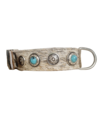 Licht Gemêleerde Koeienhuid Halsband  met turquoise stenen M2