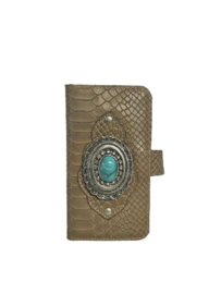 iPhone 13 Taupe Lederen jungle hoesje met  turquoise steen