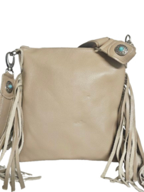 Arrow Town koeienhuid Dewi met franjes en turquoise steen (custom made)