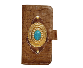 iPhone 15 Pro Cognac lederen croco hoesje met een turquoise steen (Limited Gold Edition)