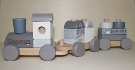 Label Label houten trein blauw / grijs met of zonder geboortegegevens