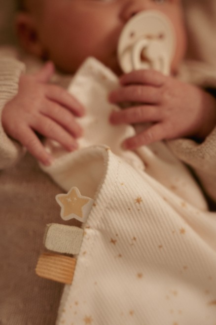 Knuffeldoekje met bijtring Newborn Naturals met of zonder naam
