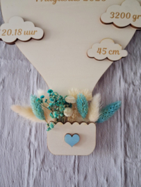 Houten Geboortebord Luchtballon met droogbloemen blauw nr.2