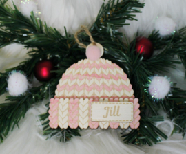 Houten ornament Kerstmuts Baby roze met naam