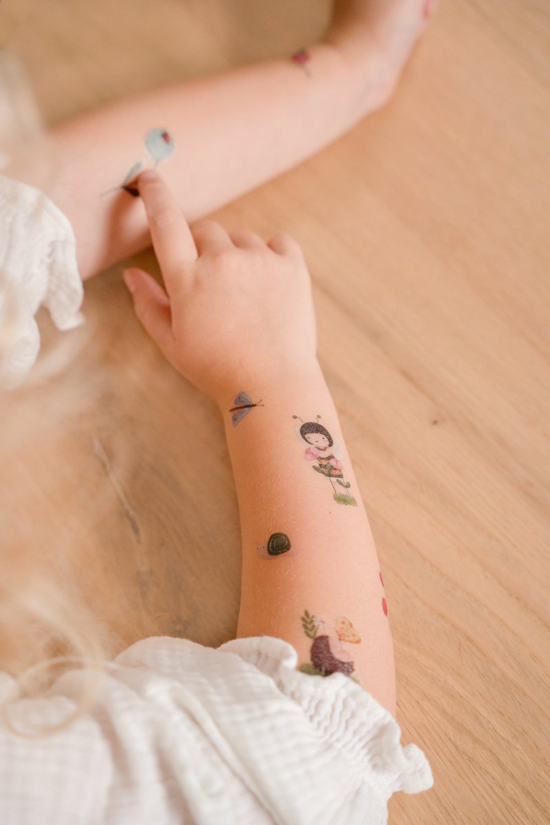 Little Dutch Tattoos Rosa & Friends