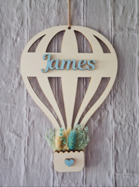 Houten Geboortebord Luchtballon open met droogbloemen blauw nr.1