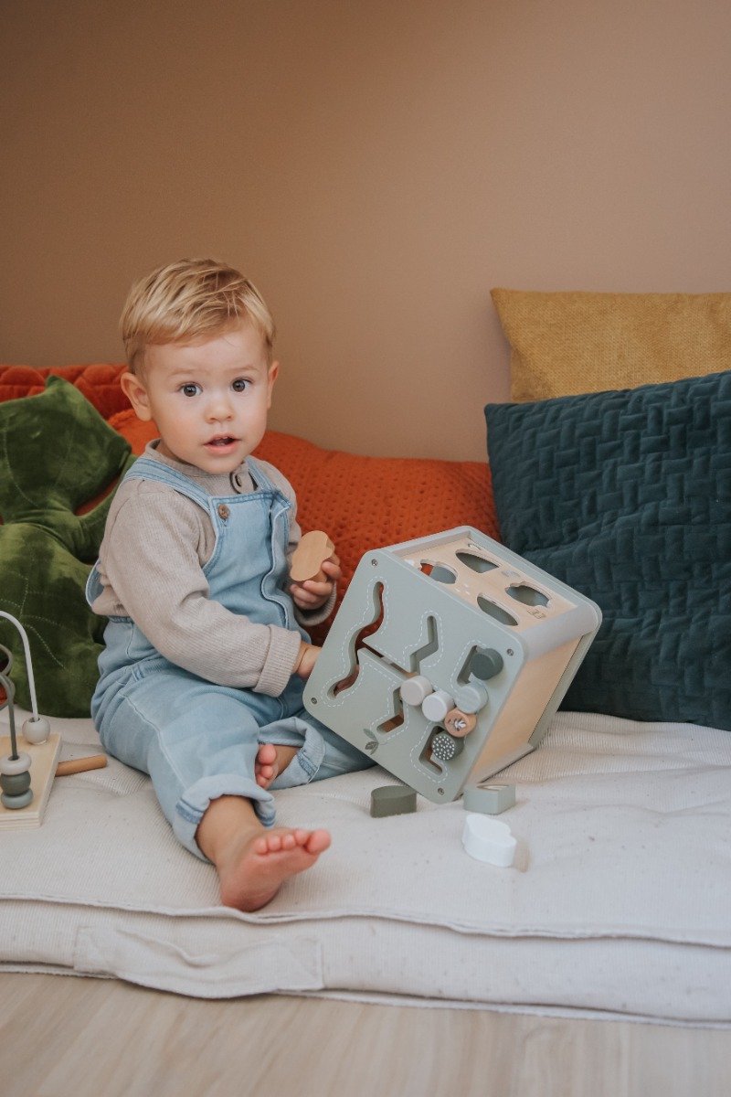 Label Label ActiviteitenKubus Olijf met of zonder Naam & Geboortedatum