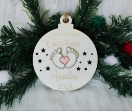 Houten ornament Voetjes Roze Baby's First Christmas met naam