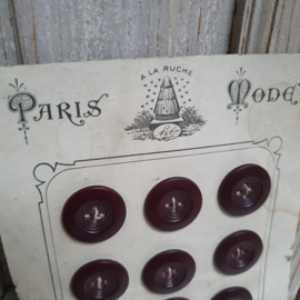 Oude kaart uit Parijs met bruine knopen