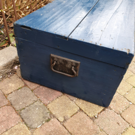 Stoere blauwe kist