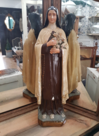 Mooi groot beeld van Heilige Rita
