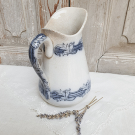 Oud, blauwwit kannetje van Villeroy & Boch