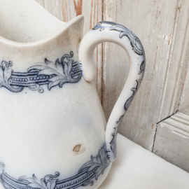 Oud, blauwwit kannetje van Villeroy & Boch