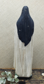 Beeldje van Heilige Theresia 26.5 cm
