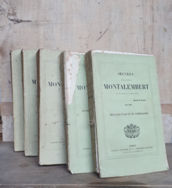 Stapel oude franse boeken (1)