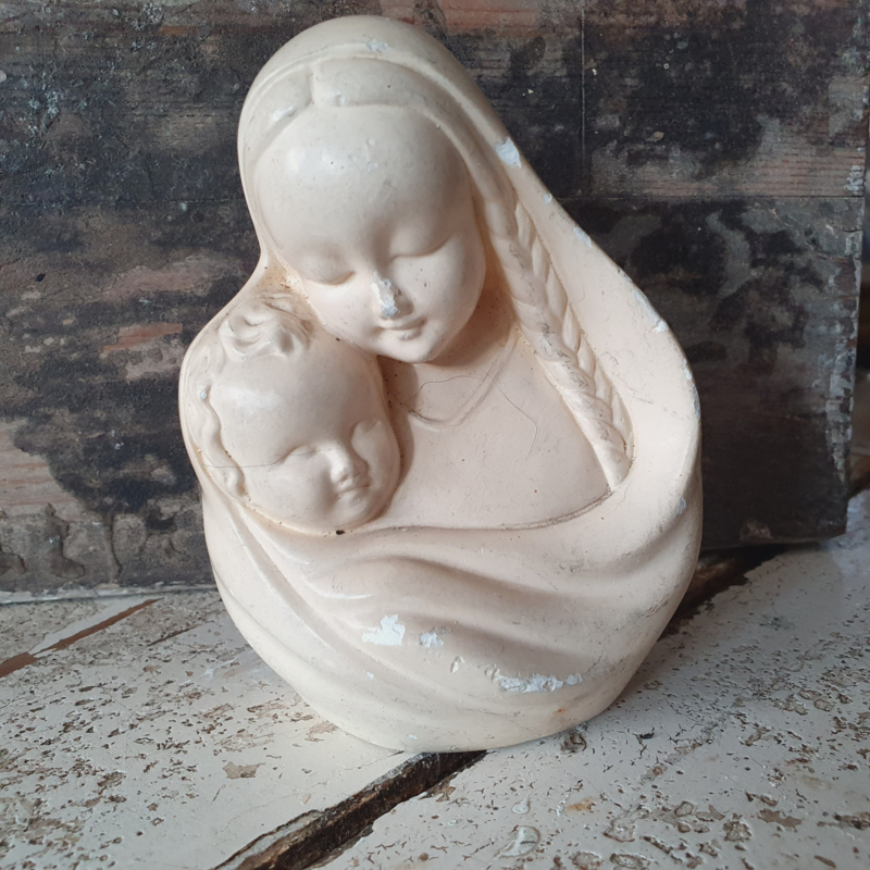 Kleine gipsen Maria met kind