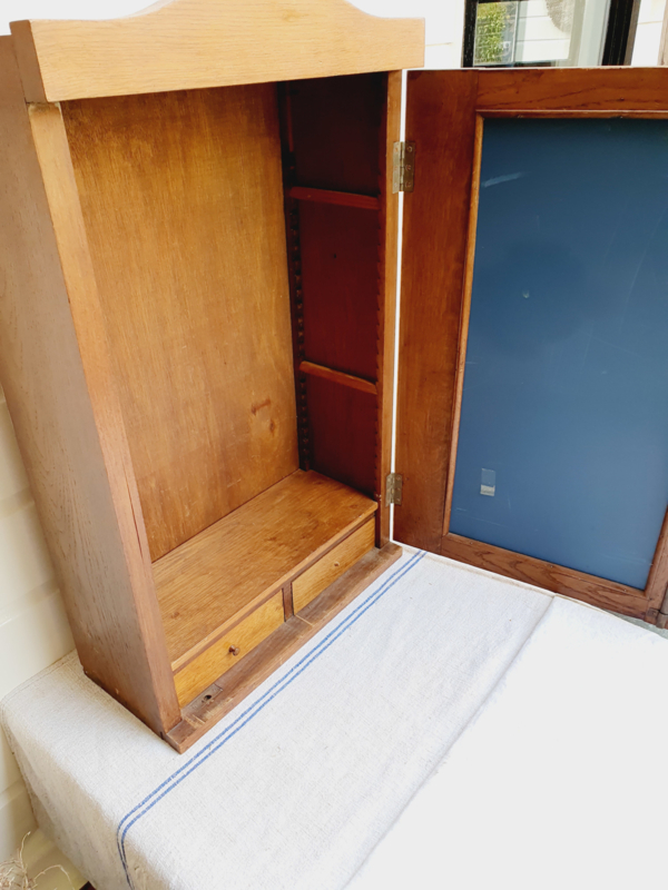 Mooi houten kastje met spiegel | Kasten, en tafels | Leuk & Landelijk