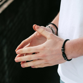 Armband John