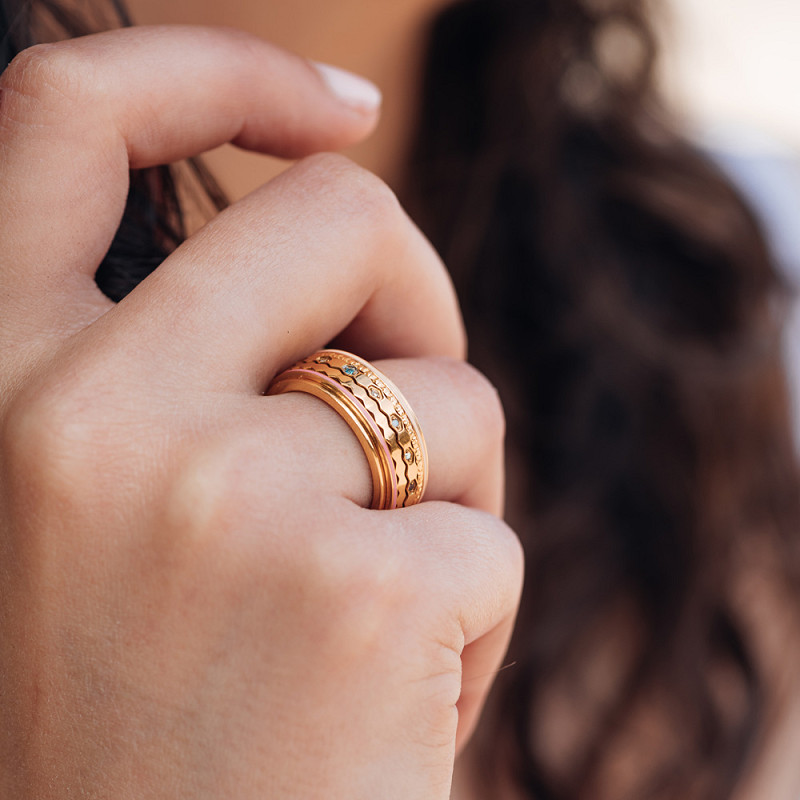 Vulring Marisol Goud