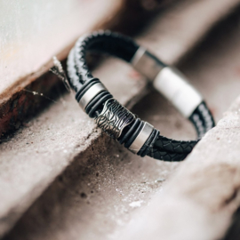 Armband James