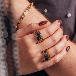 Vulring Rock Black Diamond Black