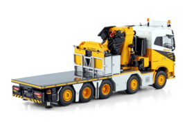 Boer B.V.; VOLVO FH4 SLEEPER CAB RIGED FLATBED TRUCK