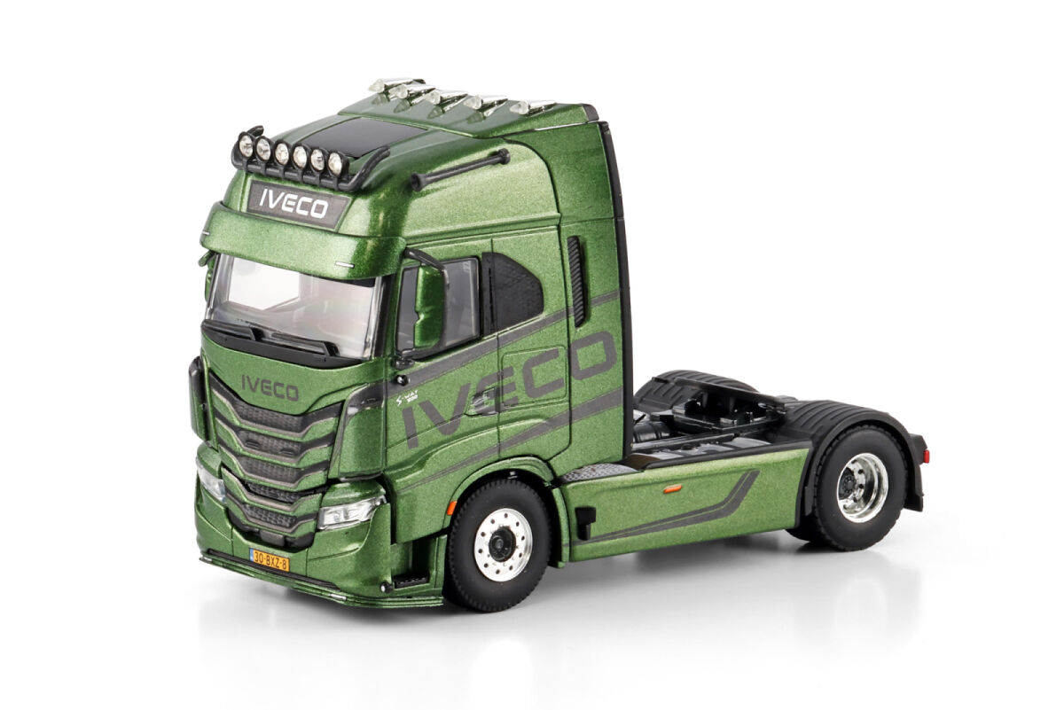 Premium Line; IVECO S-WAY AS HIGH MY2024