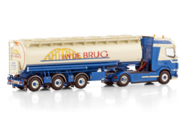 Van de Brug Elspeet; DAF XF SH WITH SKY LIGHTS 4X2 ANIMALFEED BULK TRAILER - 3 AXLE