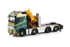 Bolk; VOLVO FH5 GLOBETROTTER 8X2 TAG AXLE WITH PALFINGER PK 92002 SH + JIB