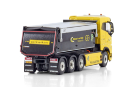 Millenaar en van Schaik Transport; VOLVO FH5 SLEEPER CAB ELECTRIC 8X4 TIPPER TRUCK
