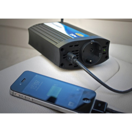 Ring Omvormer 12v DC - 230v AC, 150w met 2.1A USB