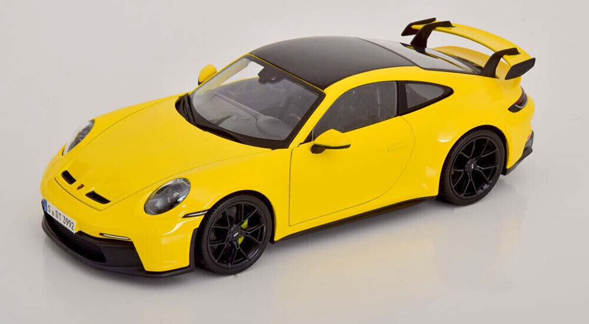 Porsche 911 GT3 Geel