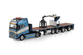 A. Oldenhuis transport; VOLVO FH5 GLOBETROTTER XXL 4X2 BRICK TRAILER - 4 AXLE