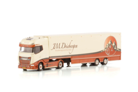 J.M. DRIEBERGEN; DAF XG+ 4X2 SEMI BOX TRAILER - 2 AXLE
