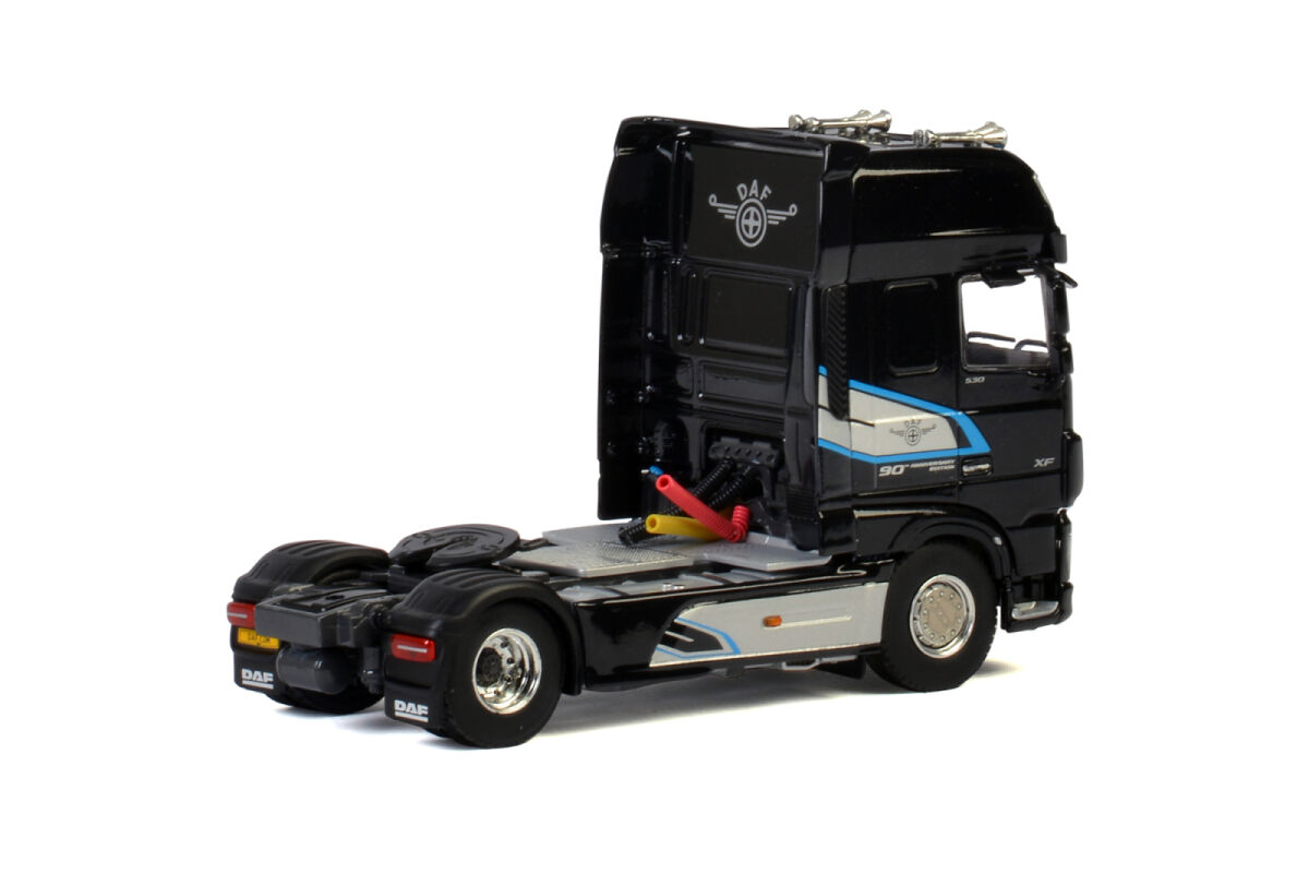 Premium Line; DAF XF SUPER SPACE CAB MY2017 4X2