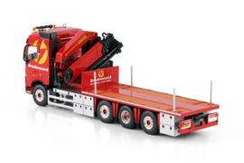 Bredenoord; VOLVO FH4 GLOBETROTTER 8X2 TRIDEM WITH PALFINGER PK 65002 SH