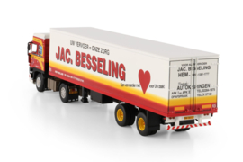 De Drieban Transport; DAF 3300 SPACE CAB 4X2 CLASSIC BOX TRAILER - 2 AXLE