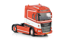 C. WEIJ INTERTRANS; DAF XG 4X2