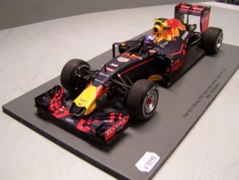 Redd Bull Racing TAG Heuer  RB12  Max Verstappen