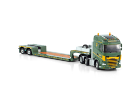 JAN KEES BOER; DAF XG 6X2 TWIN STEER EURO LOW LOADER - 2 AXLE