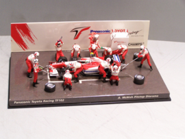 Panasonic Toyopta Racing TF 102  McNish Pitstop diorama