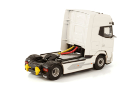 WHITE LINE; DAF XG+ 4X2